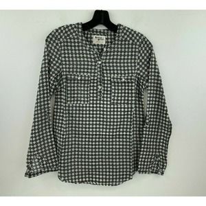 Holding Horses Anthropologie 0 Button Up Shirt Top  A47-08 Black Roll Tab Sleeve